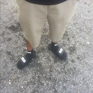 Men’s legacy slides